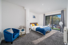 3 bed home by Canning Town station